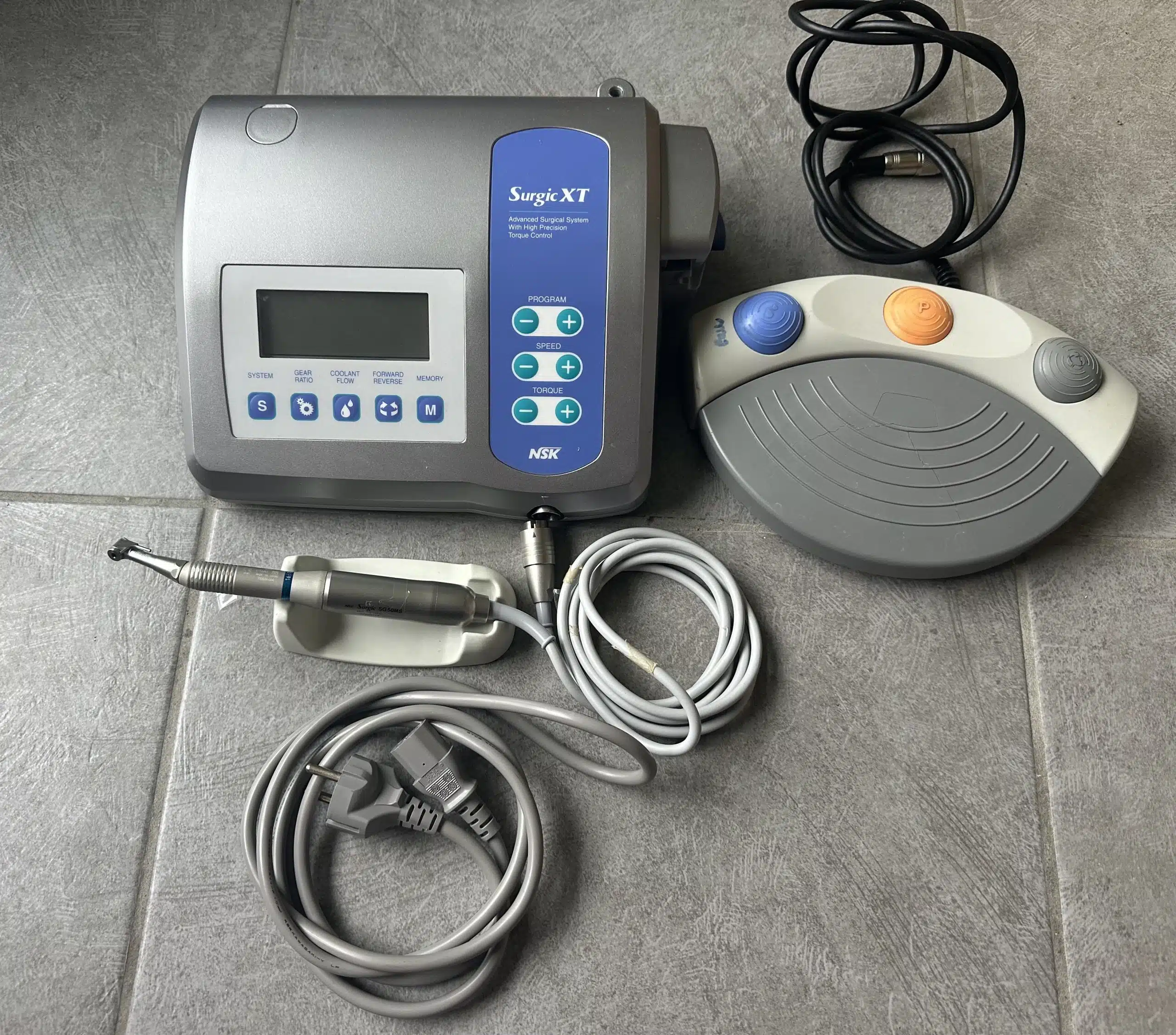 Moteur d'implantologie NSK Surgic XT
